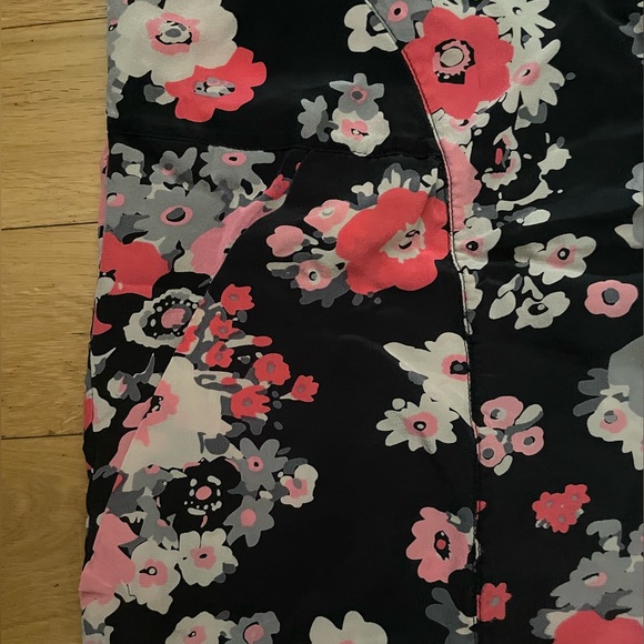 JOIE Silk Floral Tunic - Picture 3 of 3